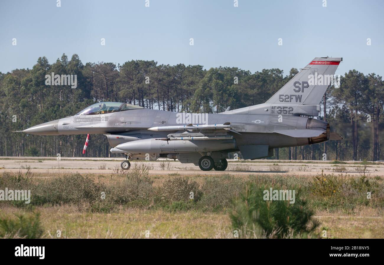 Eine F-16c Fighting Falcon der 48th Fighter Squadron, Spangdahlem Air Base, Deutschland, in Monte Real, Portugal, Fev. 19, 2020. Stockfoto