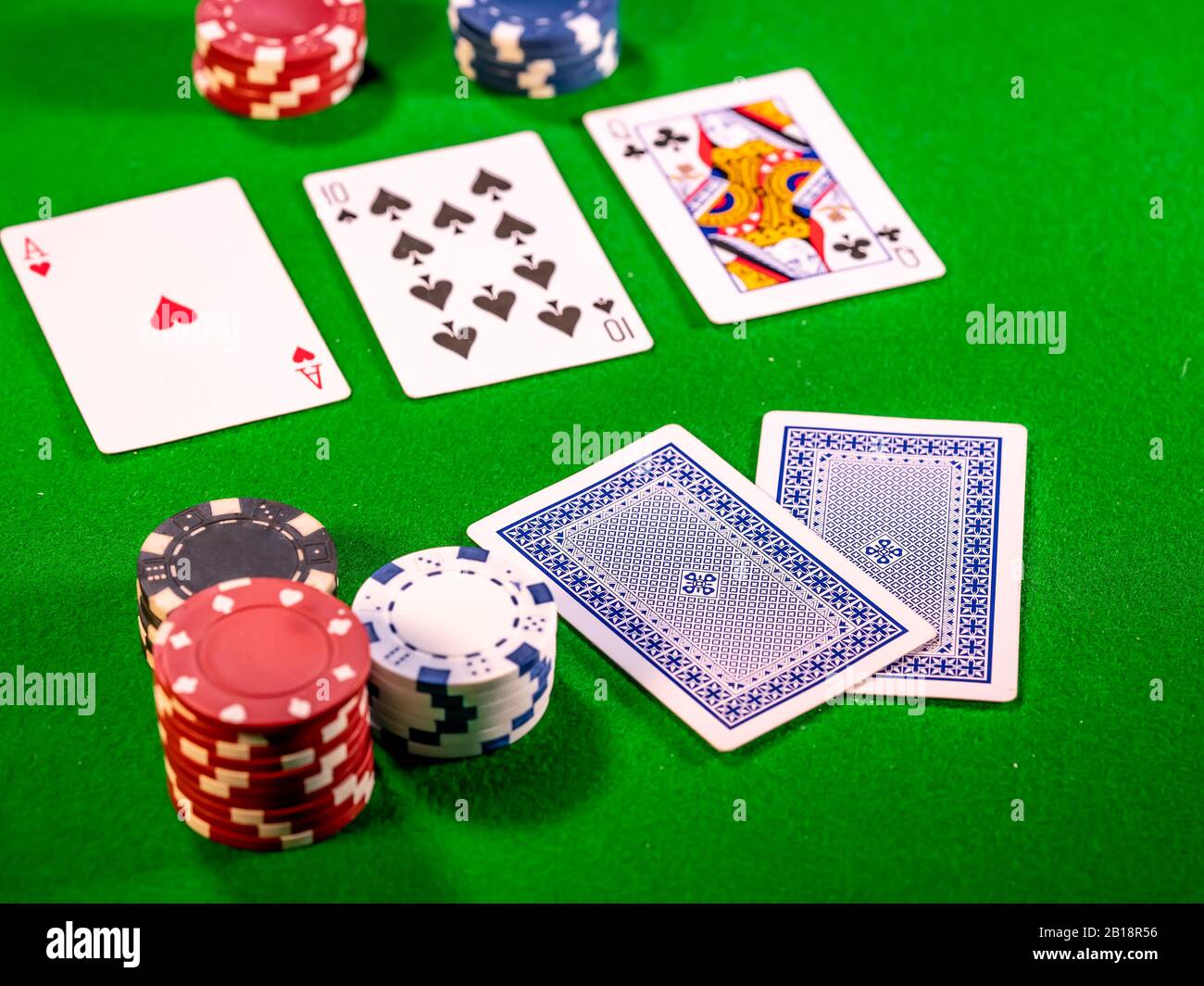 13 Der Flop in einem Spiel von Texas Holdem Poker Stockfoto