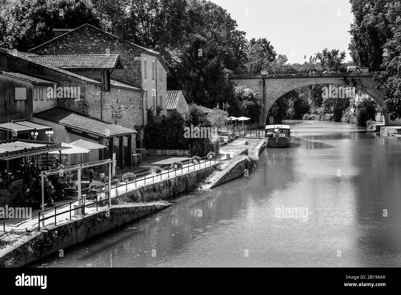Blick auf den Fluss Baise in Nerac, Frankreich, Europa Stockfoto