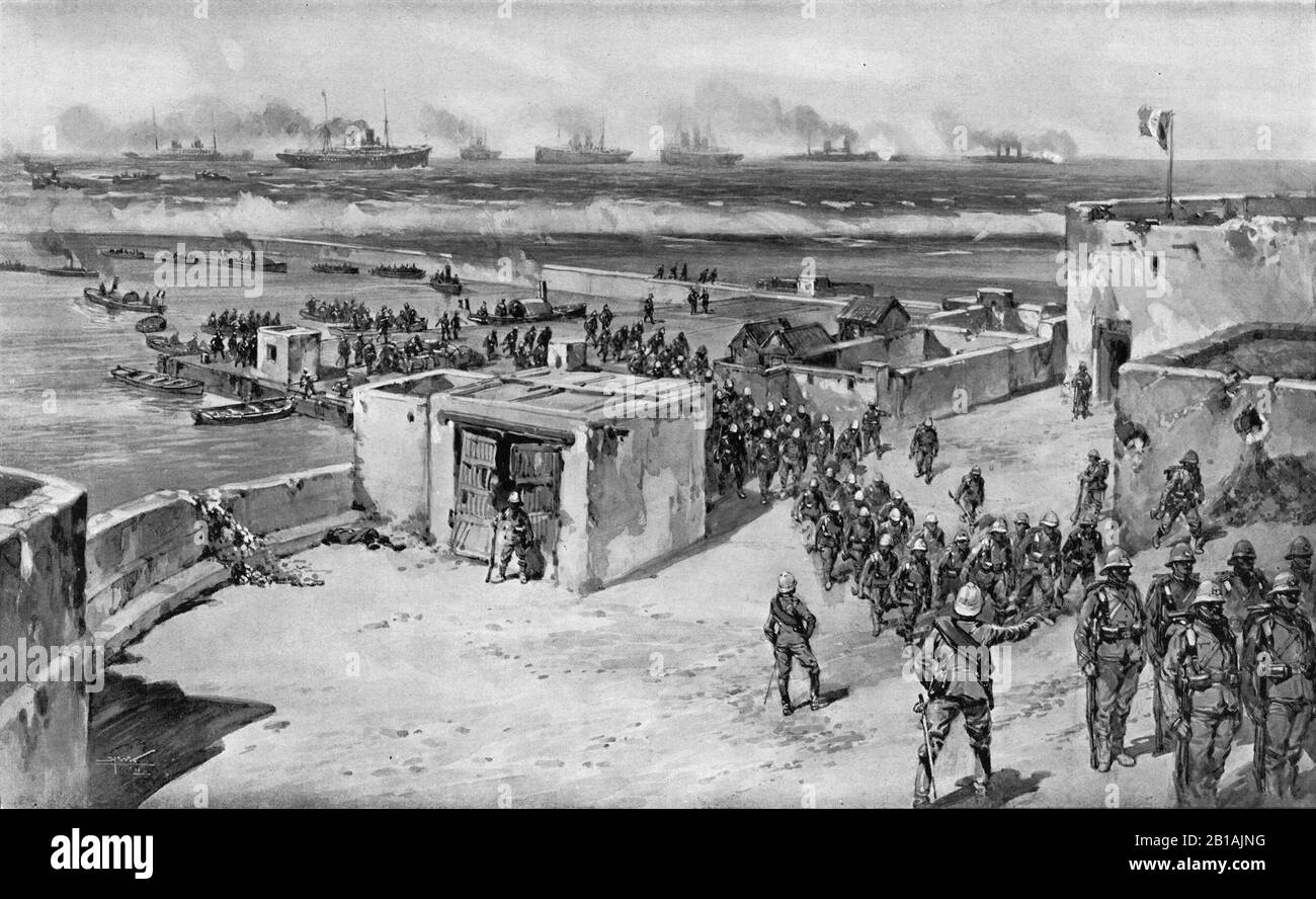 Eine Illustration von etwa 1911 von Soldaten der Royal Italian Army, die am 18. Oktober 1911 in Bengasi in Libyen landen, nachdem Italien während des italienischen Türkenkriegs von 1911 bis 1912 dem türkischen Osmanenreich den Krieg erklärt hatte. Stockfoto