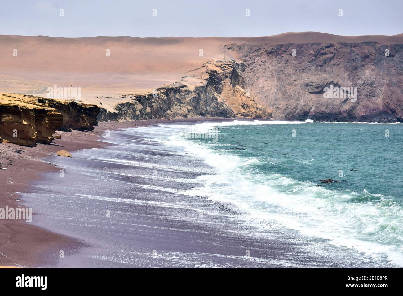Küstenlandschaft in Paracas, Peru Stockfoto