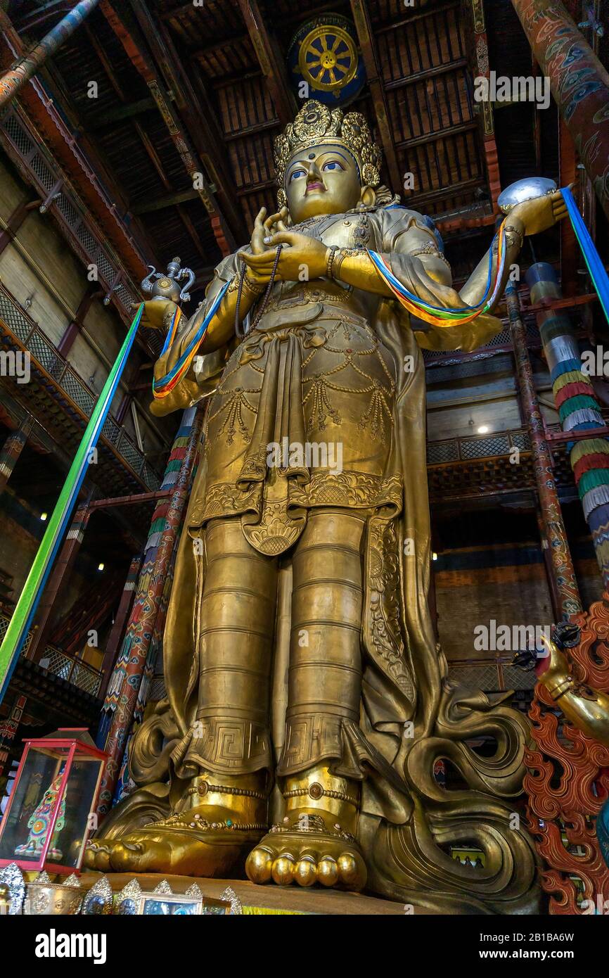 Buddha-Statue im Kloster Stockfoto