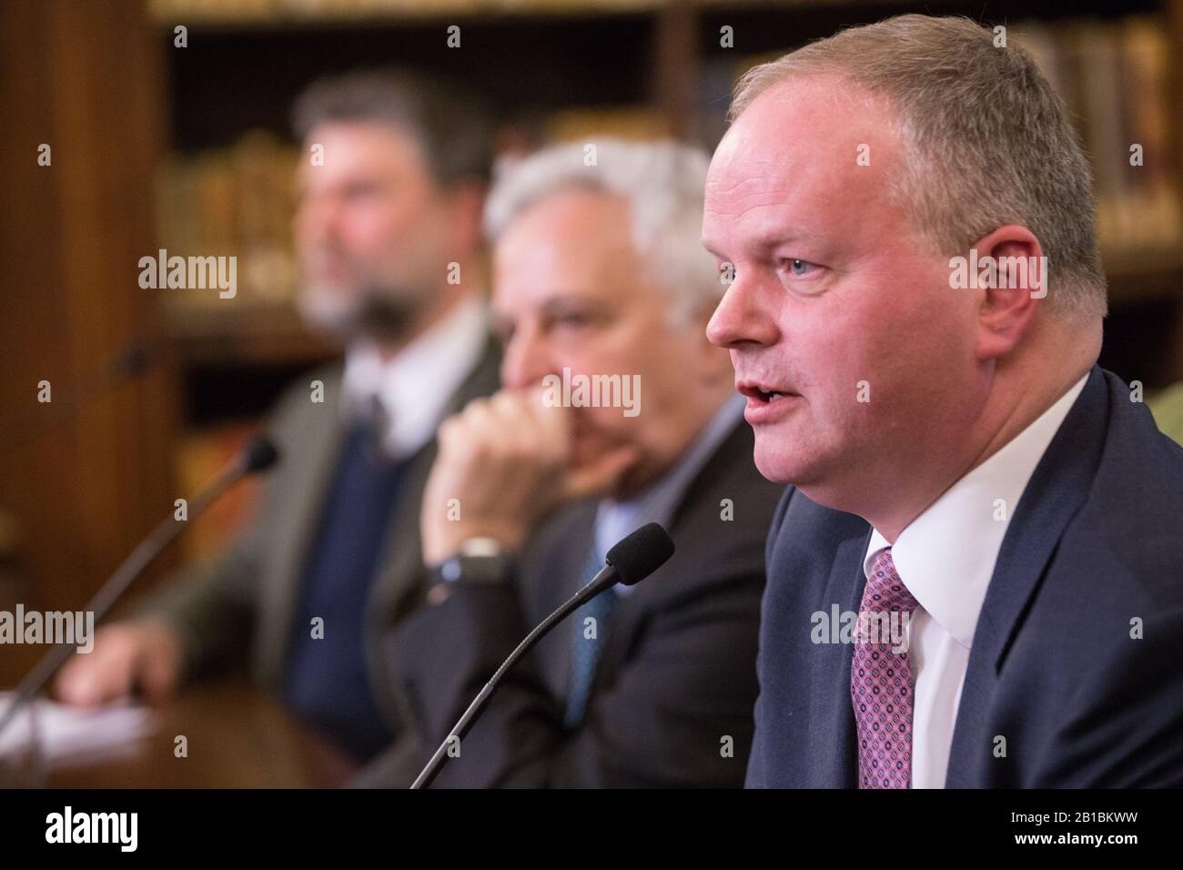 Pressekonferenz von Eike Schmidt zur Präsentation der Ausstellung "Raffaello" in MiBACT, Ministerium für Kulturerbe und Aktivitäten und Tourismus (Foto von Matteo Nardone/Pacific Press/Sipa USA) Stockfoto