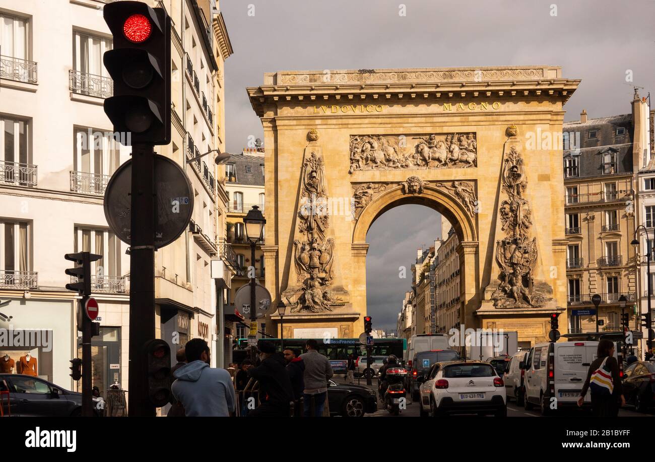 Port Saint Denis Denkmal Paris Frankreich Stockfoto