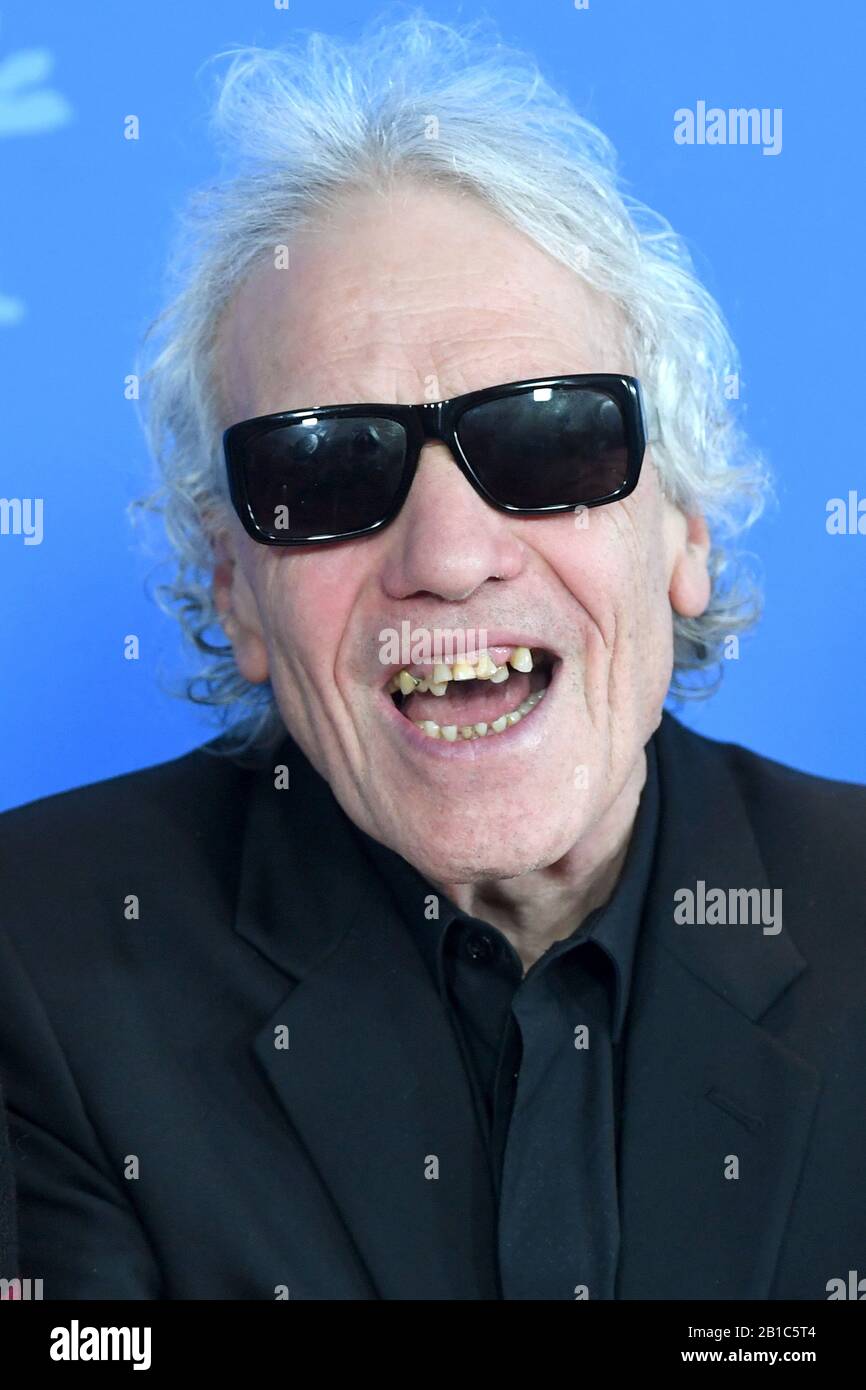 Berlin, Deutschland. Februar 2020. Der amerikanische Filmemacher Abel Ferrara besucht die Fotocall für Sibirien während des 70. Internationalen Filmfestivals in Berlin im Grand Hyatt Hotel in Berlin am 24. Februar 2020. Foto von Paul Treadway/Credit: UPI/Alamy Live News Stockfoto