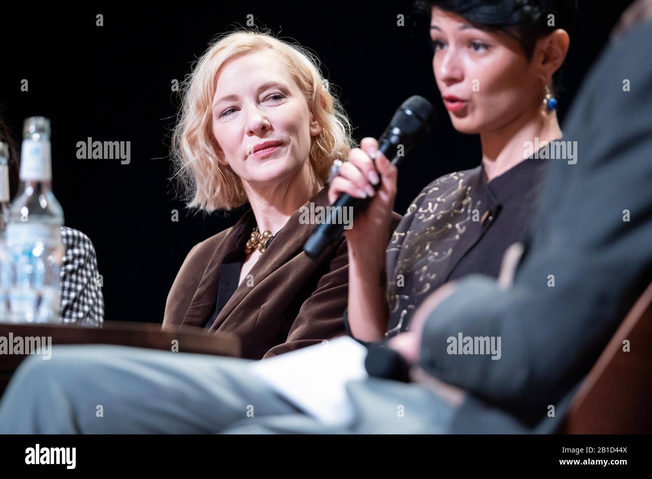 Berlin, Deutschland. Februar 2020. Die Berlinale spricht mit Cate Blanchett während des 70. Festivals der Berlinale. (Foto von Beata Siewicz/Pacific Press) Credit: Pacific Press Agency/Alamy Live News Stockfoto