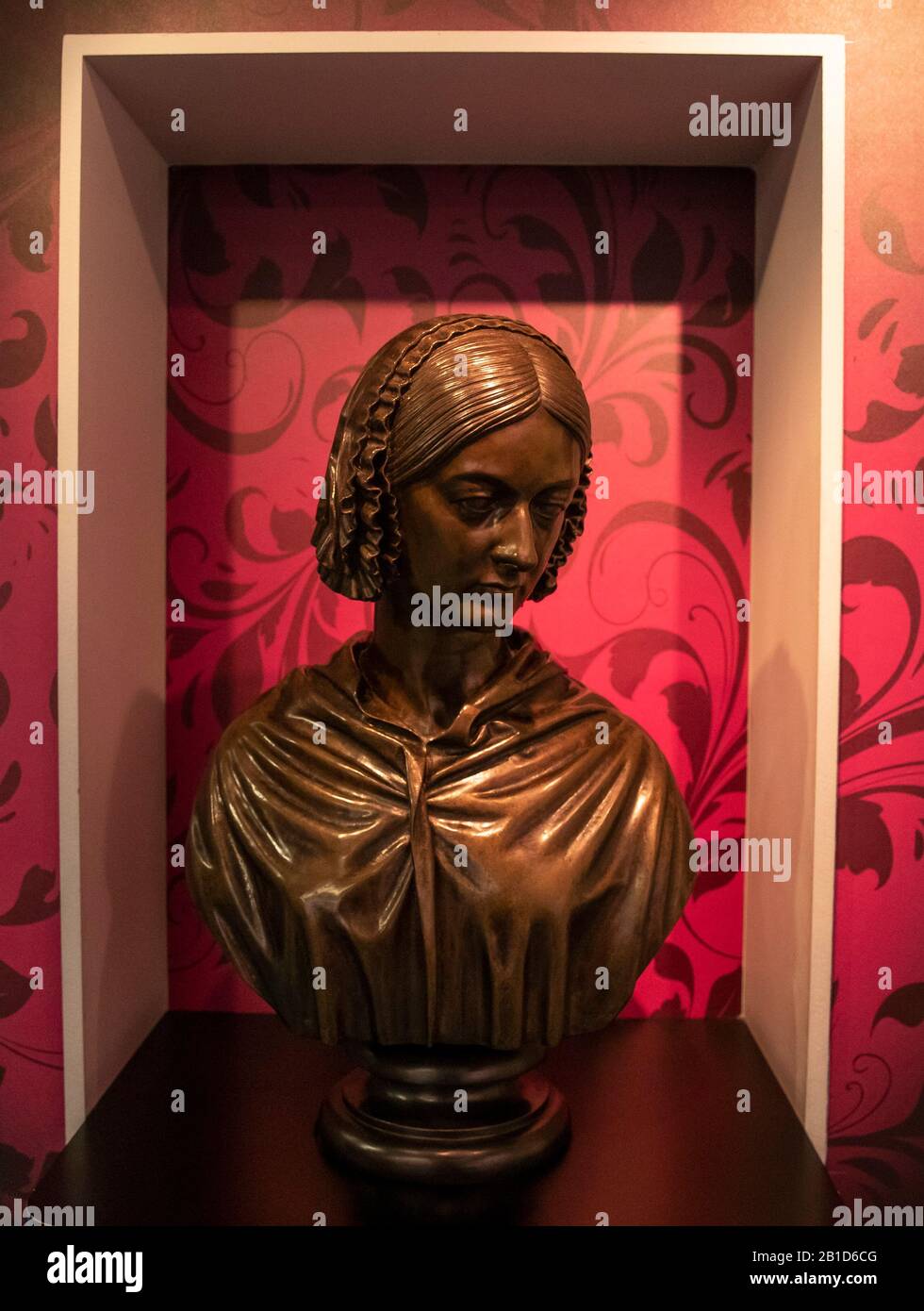London, Großbritannien. Februar 2020. Das am 24. Februar 2020 aufgenommene Foto zeigt eine Büste der Florence Nightingale im Florence Nightingale Museum in London, Großbritannien. 2020 wird Florence Nightingale zum 200. Geburtstag. Credit: Han Yan/Xinhua/Alamy Live News Stockfoto