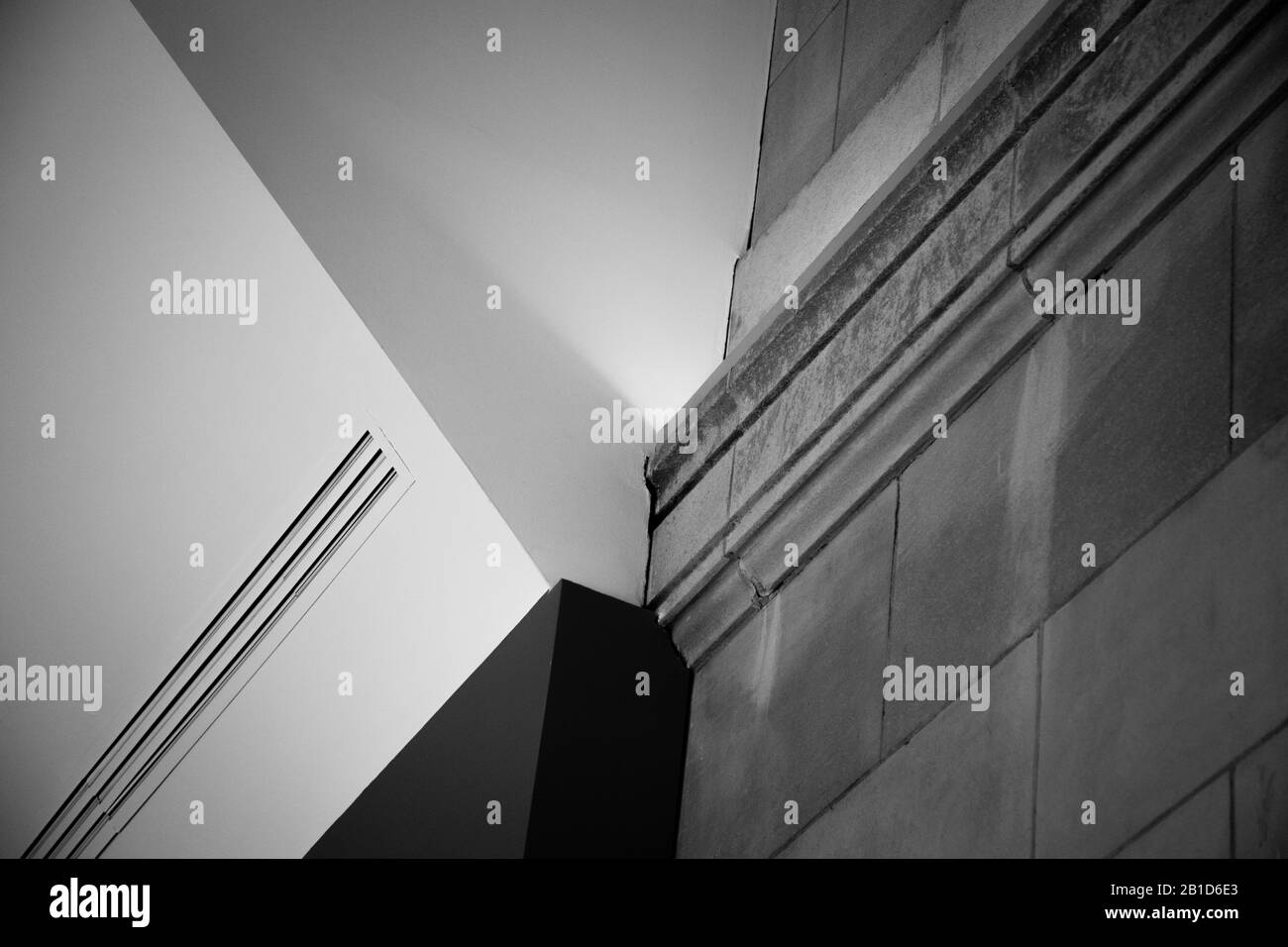 Abstrakte Schwarz-Weiß-Ansicht des architektonischen Innenraums in Chicago Stockfoto