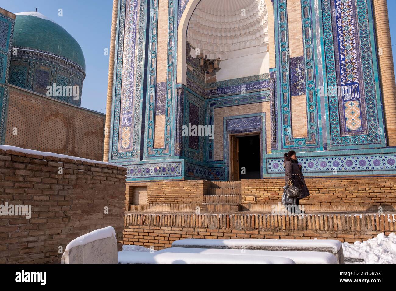 Pilger auf der Shahi Zinda Necropolis, Samakand, Usbekistan. Stockfoto