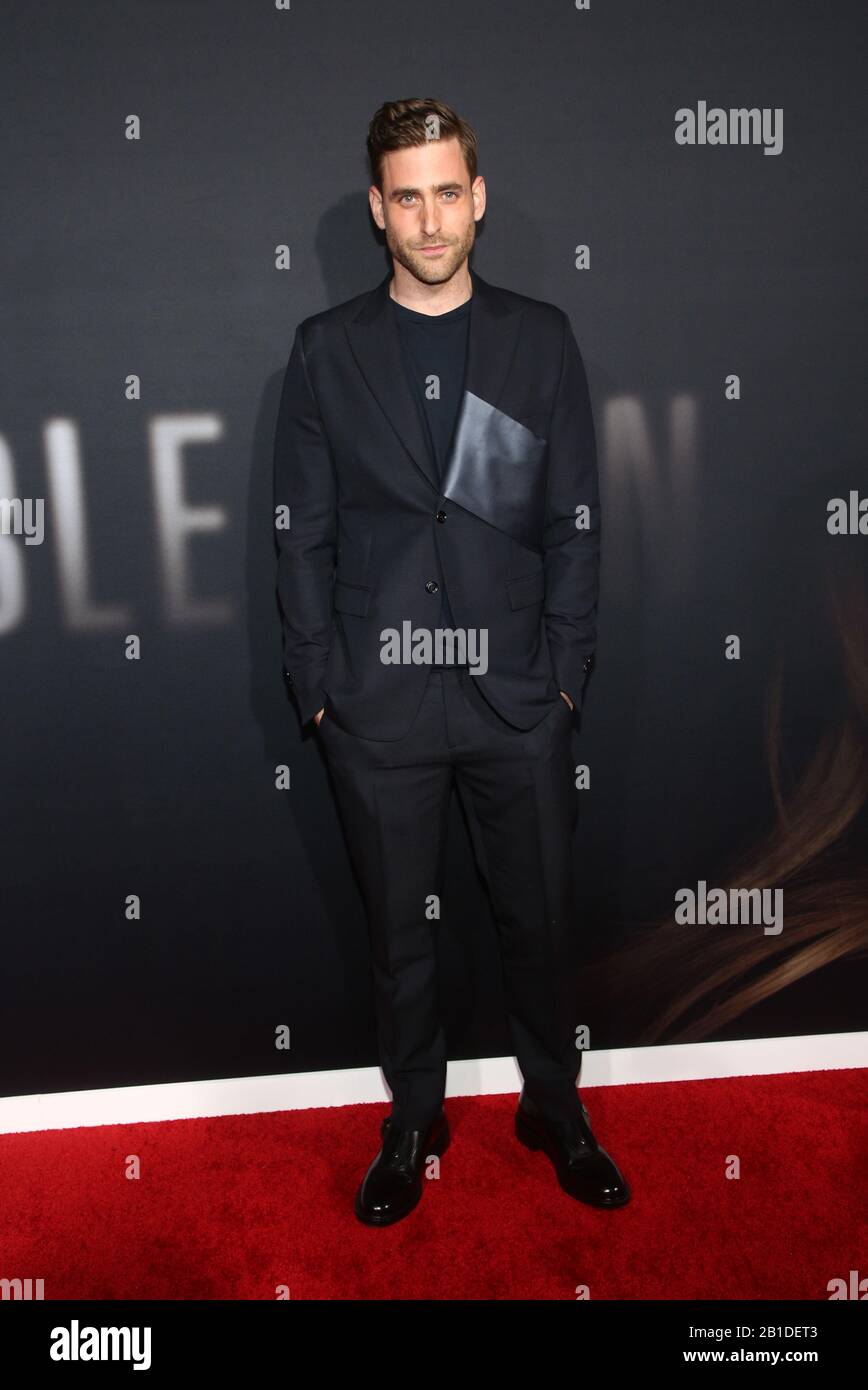 Hollywood, Ca. Februar 2020. Oliver Jackson-Cohen, Premiere am 24. Februar 2020 im TCL Chinese Theatre in Hollywood, Kalifornien. Kredit: Faye Sadou/Media Punch/Alamy Live News Stockfoto