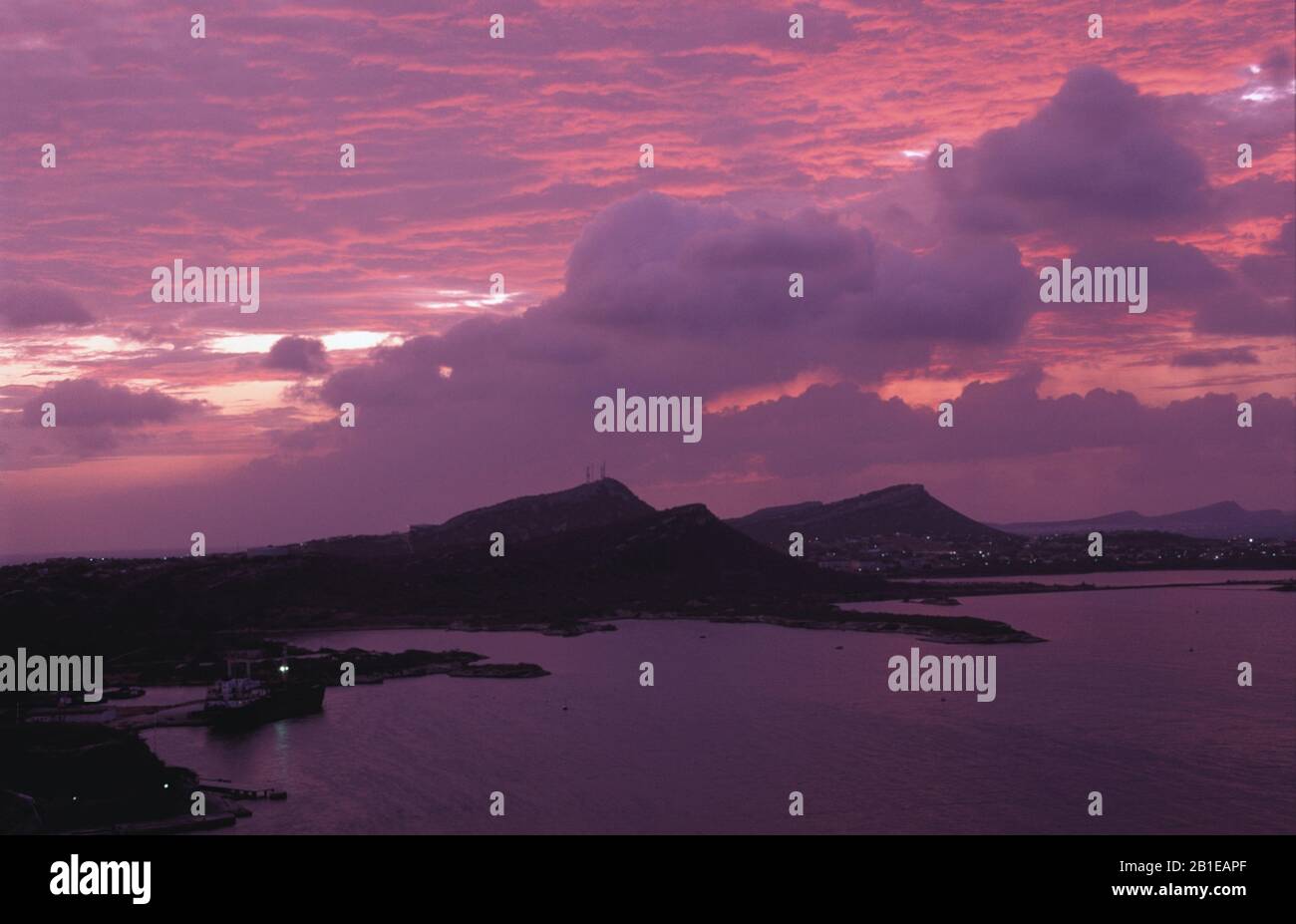 Sonnenuntergang Schottegat aus Fort Nassau, Niederländische Antillen, Curacao, Willemstad Stockfoto