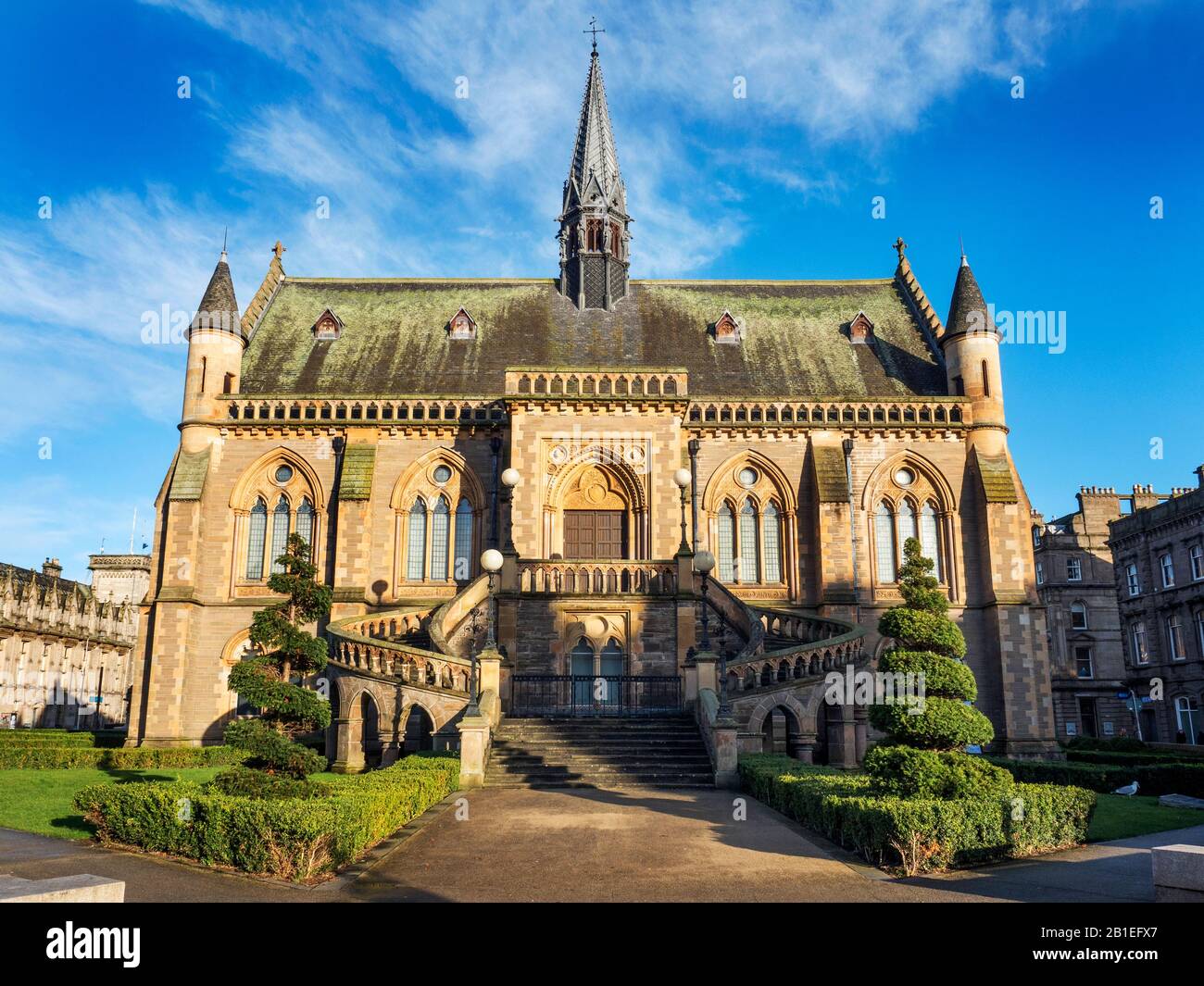 Die Kunstgalerie und das Museum der McManus Gallery in einem schönen, gothischen George Gilbert-Scott-Wiederaufleben in Dundee Scotland Stockfoto