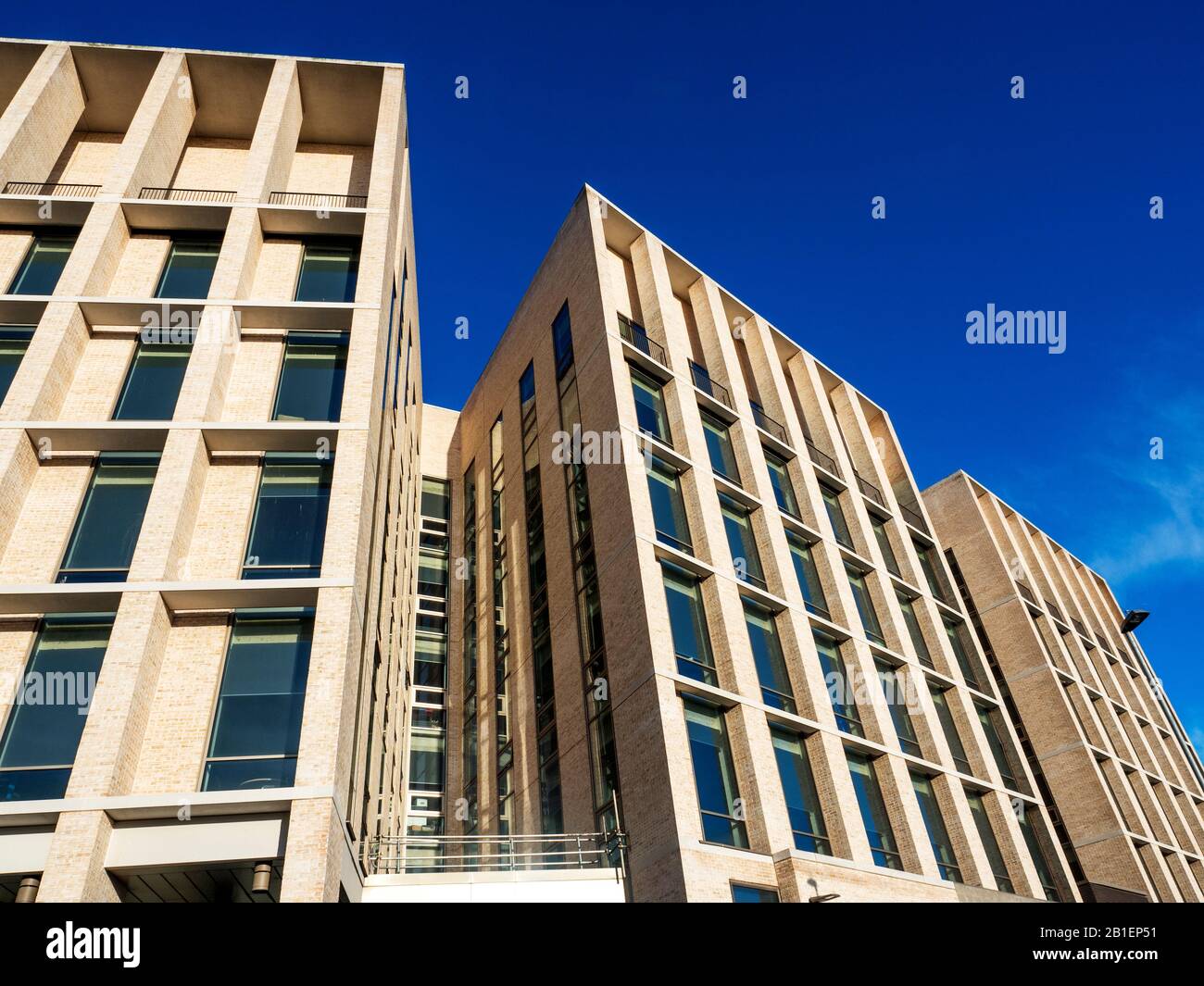 Dundee House, Sitz des Stadtrats von Dundee von Reiach und Hall Architects, wurde im August 2011 in Dundee Scotland eröffnet Stockfoto