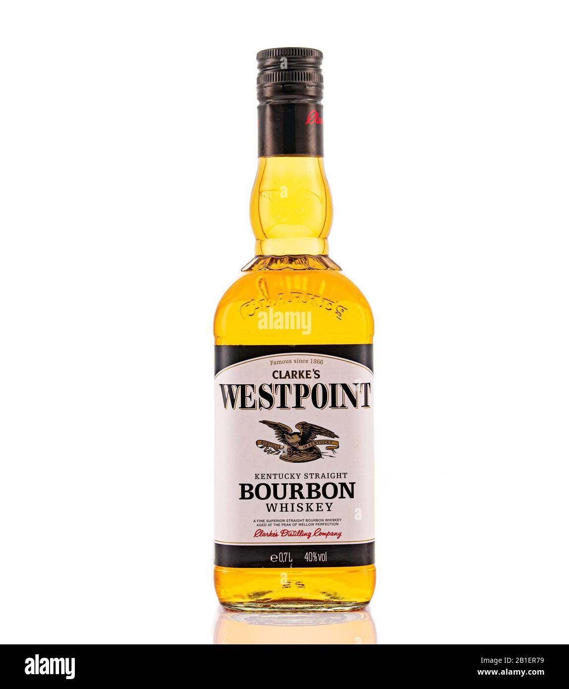 Berlin - 15. JANUAR 2020: Günstiger Westpoint Scotch Whiskey aus dem Supermarkt auf dem Ladenregal in Berlin. Westpoint Bourbon ist ein Discounter Scotch Whis Stockfoto