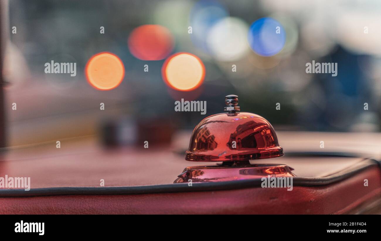 Violett-rote Nahklingelglocke Stockfoto