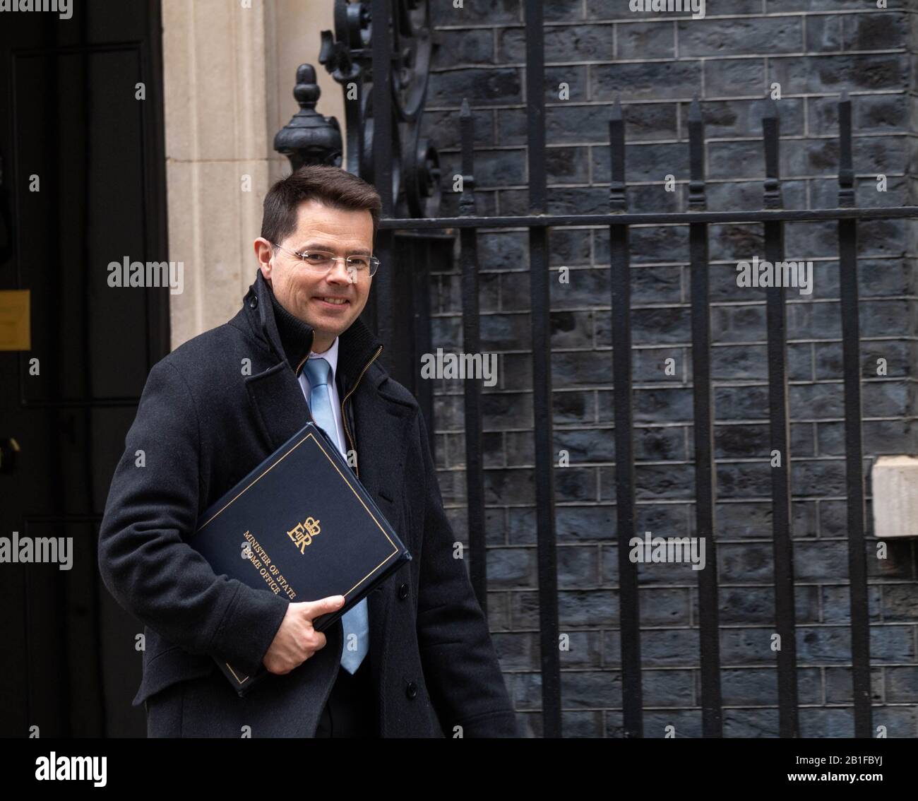 London, Großbritannien. Februar 2020. James Brokenshire MP, Sicherheitsminister verlässt eine Sitzung des Sicherheitsausschusses in 10 Downing Street, London Credit: Ian Davidson/Alamy Live News Stockfoto