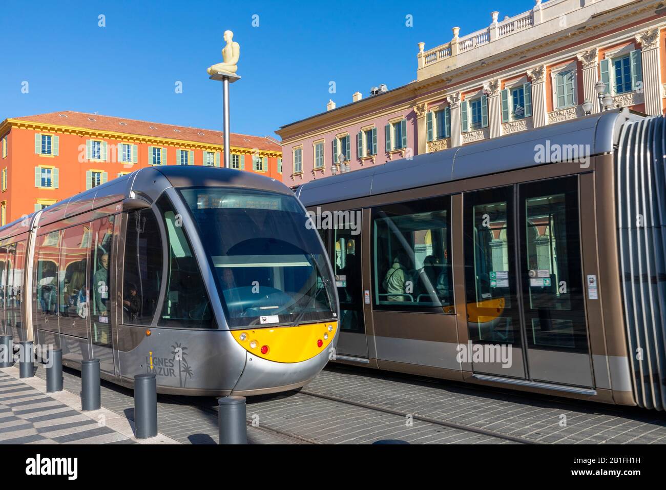 Tram Im Place Masséna, Nizza, Südfrankreich, Stockfoto