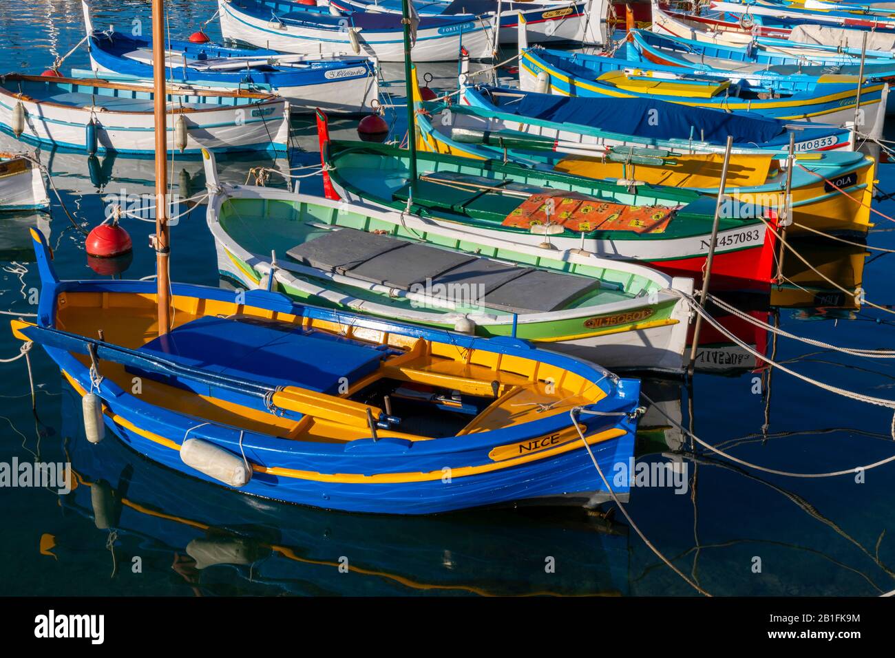 Fischerboote in Port Lympia, Nizza, Südfrankreich, Stockfoto