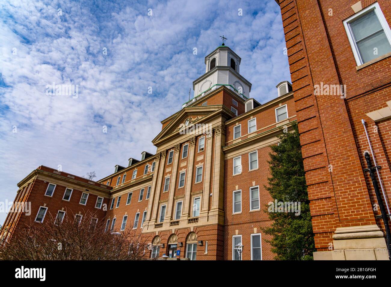 Coatesville, PA/USA - 24. Februar 2020: Gebäude 1 im US Department of Veterans Affairs Medical Center in Coatesville PA. Stockfoto