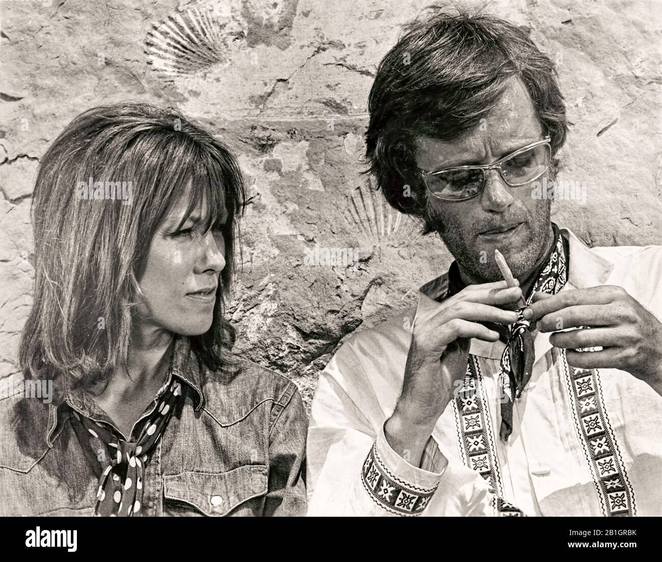 Easy Ride (1969) unter der Regie von Dennis Hopper und mit Peter Fonda als Wyatt und Luana anders als Lisa zeigte, dass sie eine Joint rauchen. Stockfoto