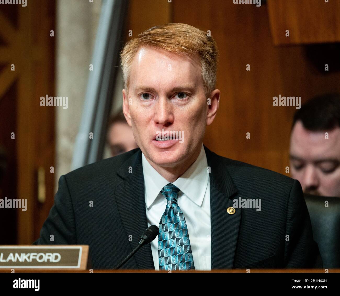 US-Senator James Lankford (R-OK) spricht bei einer Anhörung des Senatsanteilungsausschusses im Ministerium für Heimatschutz. Stockfoto
