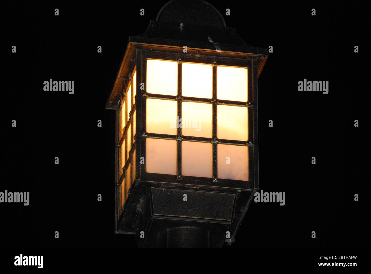 Laterne für Ort auf dem Weg Stockfoto