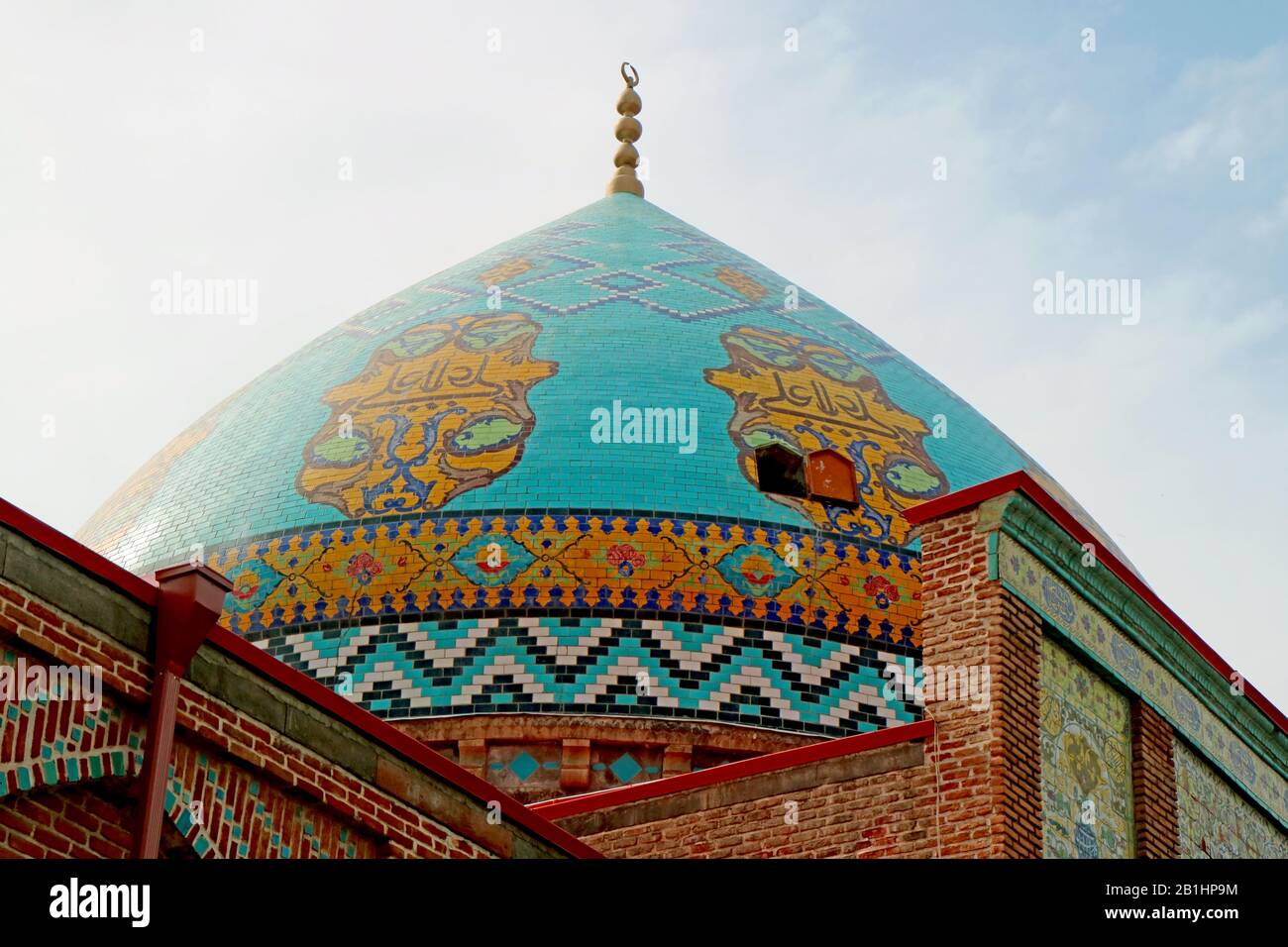 Wunderschöner Dome der Blauen Moschee von Jerewan, der Größten und einzigen aktiven Moschee in Armenien Stockfoto