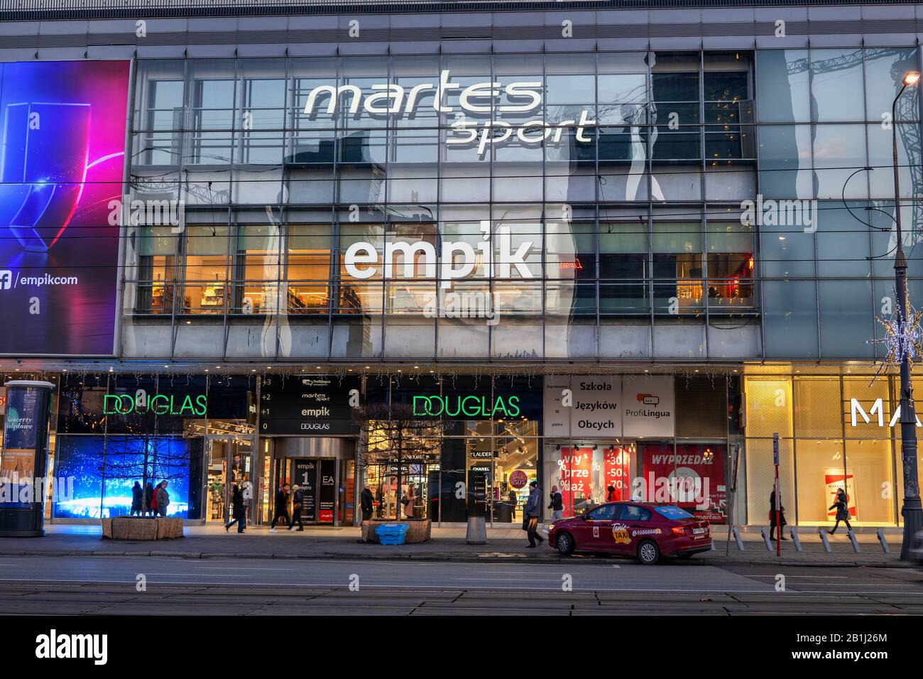 Parfumerie Kette Stockfotos Und Bilder Kaufen Alamy
