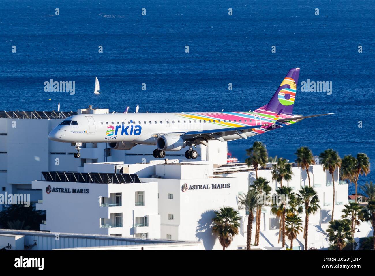Eilat, Israel - 19. Februar 2019: Arkia Embraer 195 Flugzeug am Eilat Airport (ETH) in Israel. Stockfoto