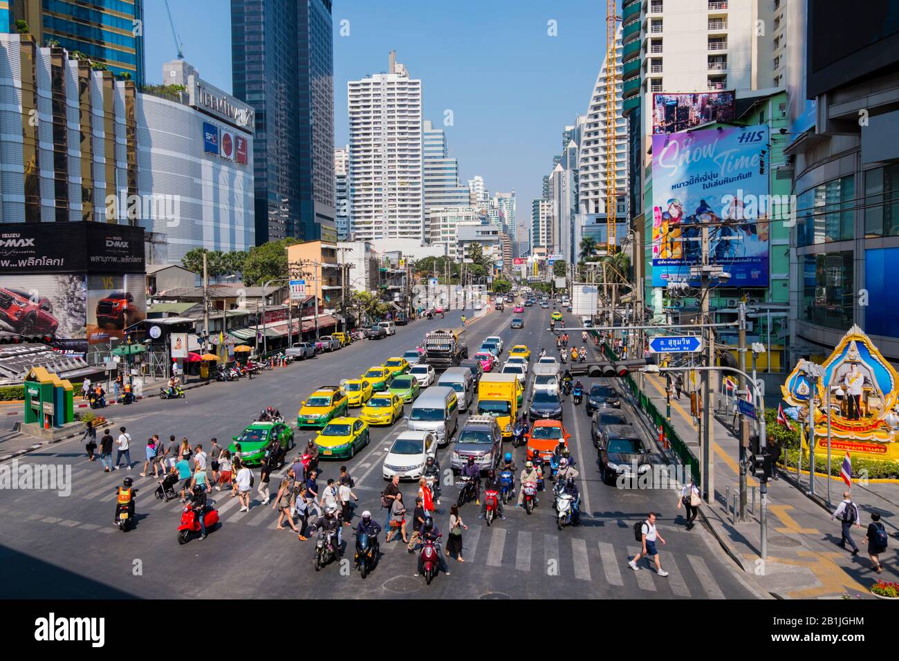 Asok Montri Road, an der Ecke Sukhumvit Road, Sukhumvit, Bangkok, Thailand Stockfoto