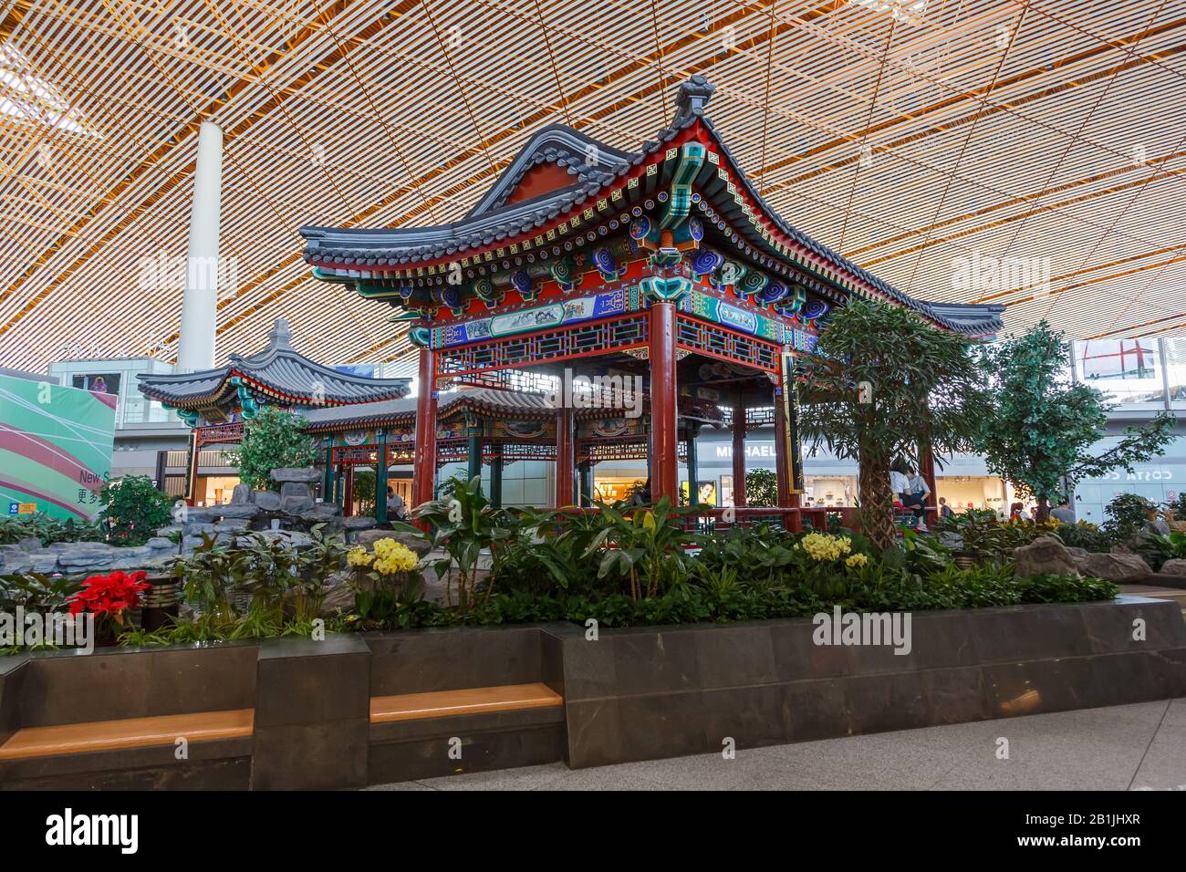 Peking, China - 2. Oktober 2019: Terminal 3 des Pekinger Hauptstadtflughafens (PEK) in China. Stockfoto