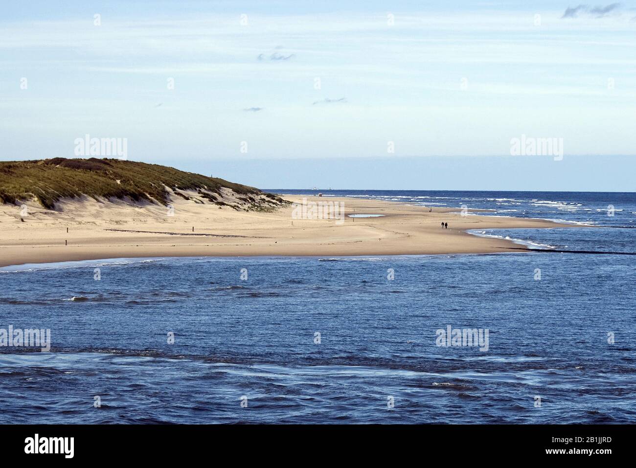 Umfassender Blick entlang der Küste, Niederlande Stockfoto