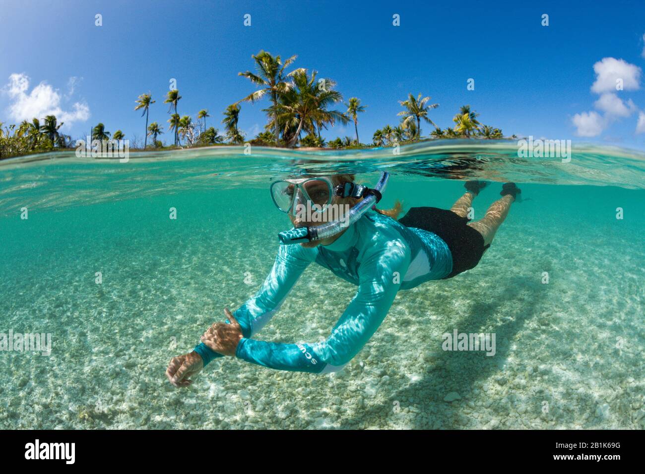 Schnorcheln in Französisch-Polynesien, Apataki-Atoll, Tuamotu-Archipel, Französisch-Polynesien Stockfoto