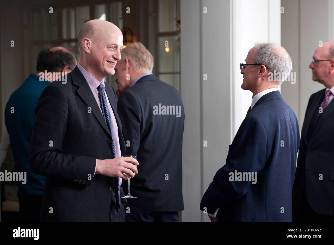 Harry Mount & Sinclair McKay beim Oldie Literary Lunch; 25/02/20 Stockfoto