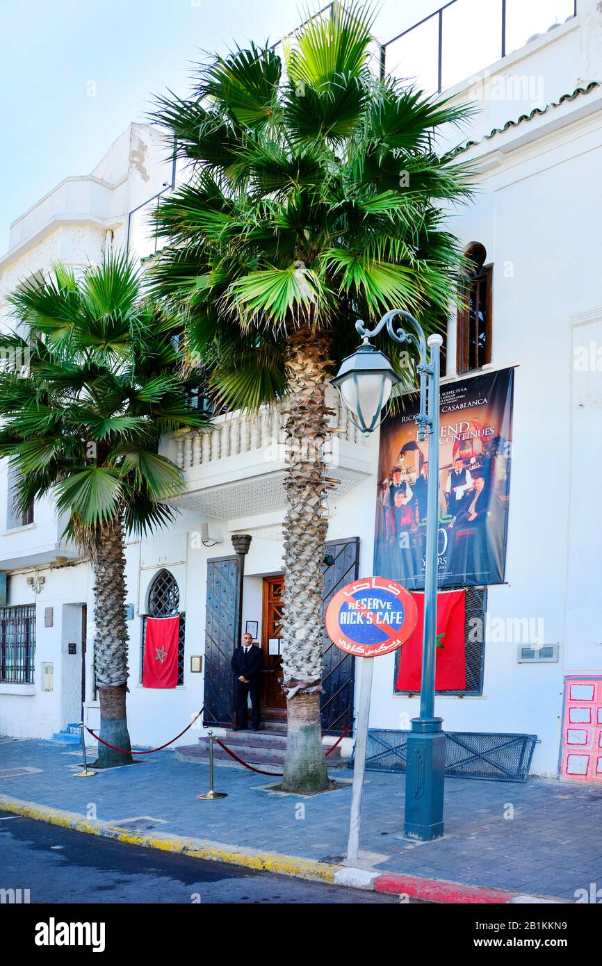 Casablanca, Marokko - 18. November 2014: Rick's Cafe in Casablanca - eine Erinnerung an den Film mit Hmphrey Bogart und Ingrid Bergmann Stockfoto