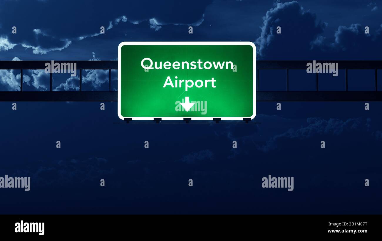 Queenstown Airport Highway Road Schild bei Nacht 3D-Illustration Stockfoto
