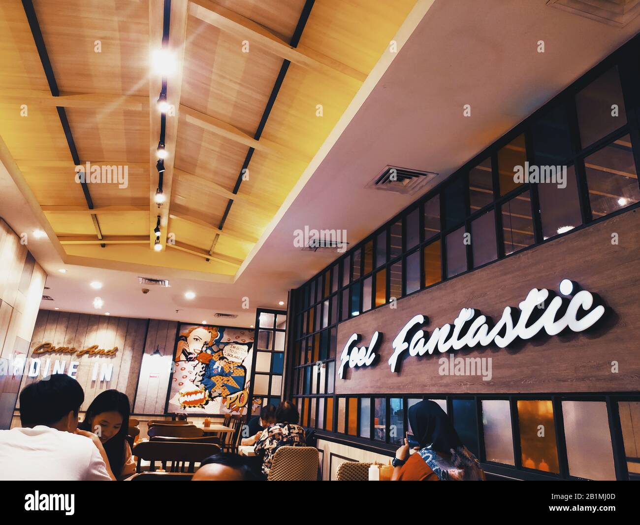 "Feel Fantastic" Restaurant Interieur Stockfoto