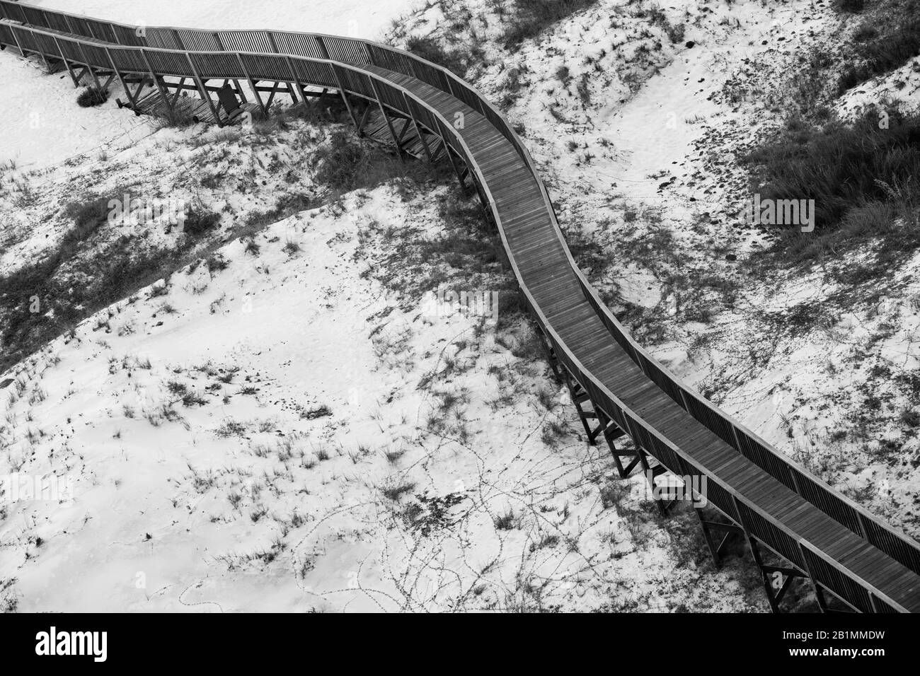 Genießen Sie die Form des Boardwalk unten. Stockfoto