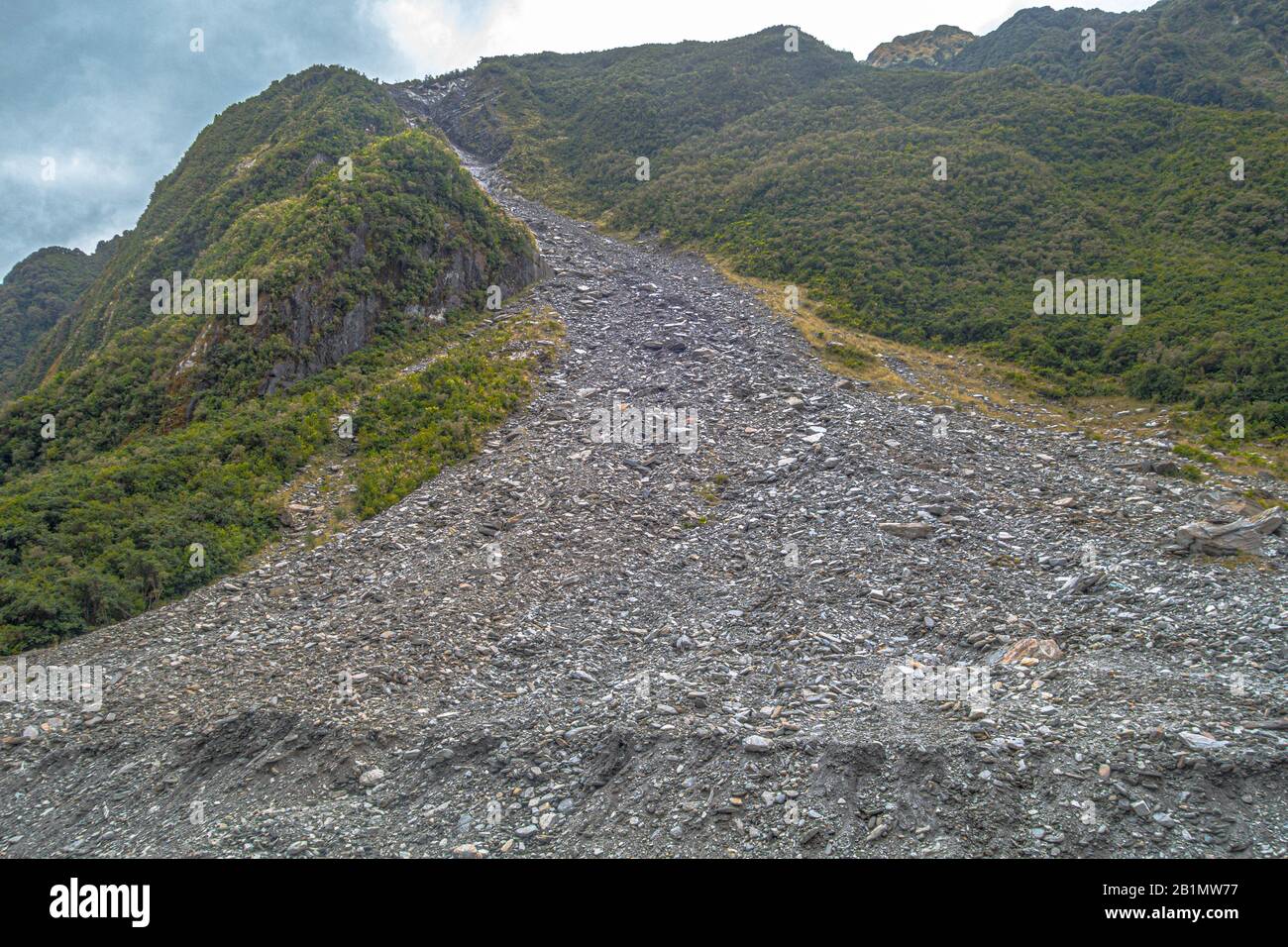 Massiver Erdrutsch von Felsen am Fox-Gletscher, Neuseeland. Lizenzfreies Foto. Stockfoto
