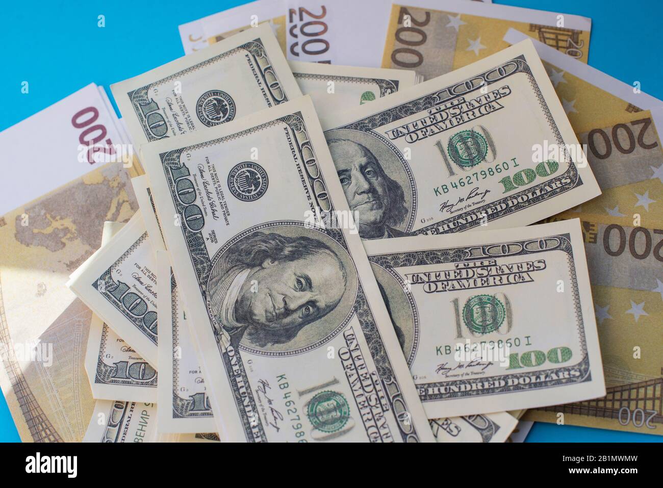 Viele Banknoten Geld US-dollar und Euro Stockfoto