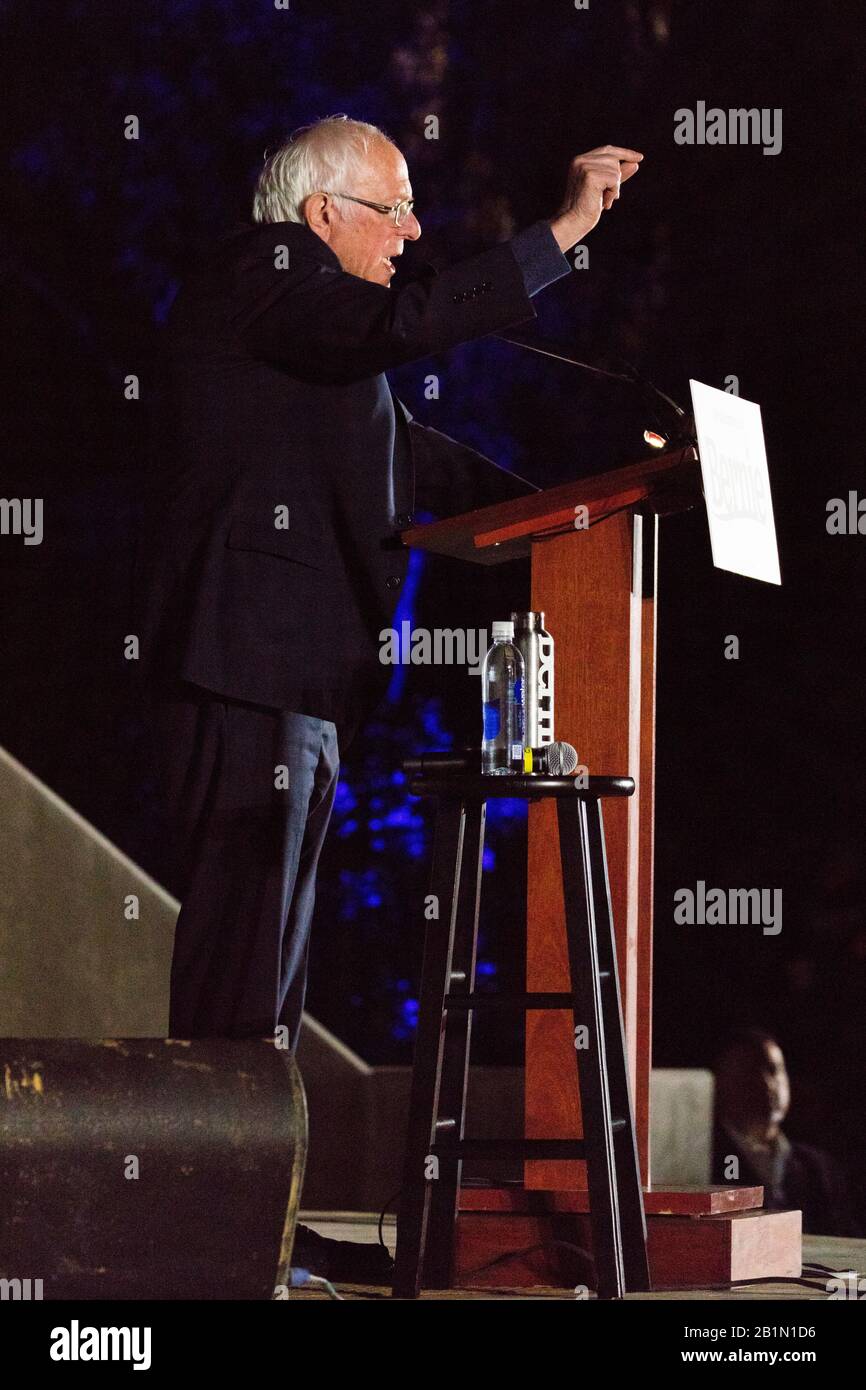 21. Februar 2020, LAS VEGAS, NEVADA, USA - der demokratische Senator Bernie Sanders spricht bei Presidential Rally in Springs Preserve Ampitheater-Abend vor Nevada Caucus, Las Vegas, NV Stockfoto
