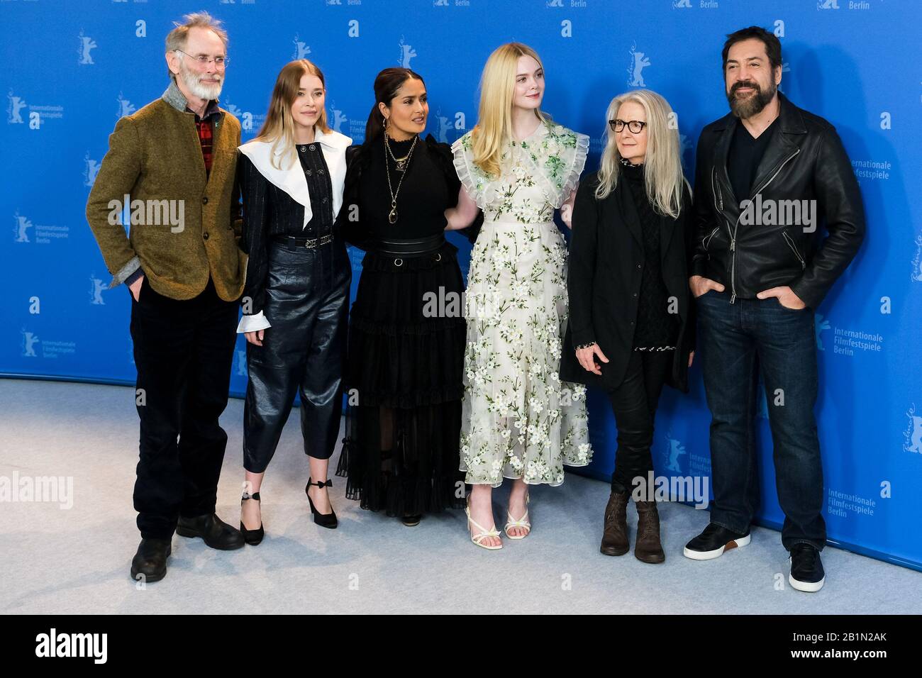 Berlin Deutschland Februar 2020 Grand Hyatt Hotel Potsdamer Platz Berlin Deutschland Februar 2020 Besetzung Und Besatzung Posiert Auf Den Strassen Die Nicht Photocall Genommen Wurden Bild Milena Tscharntke Sally Potter Javier Bardem