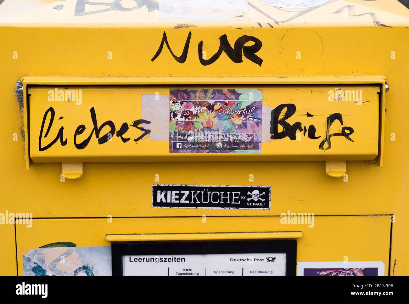 Briefkastenschrift "nur Liebesbriefe", Deutschland, Hamburg Stockfotografie  - Alamy
