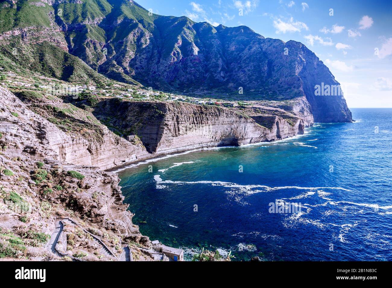 Steilküste, Italien, Liparische Inseln Stockfoto