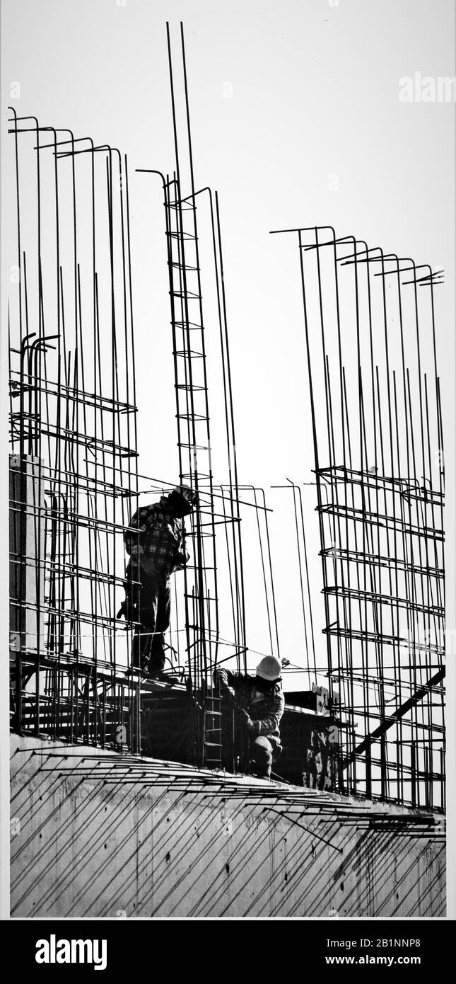 Bau eines neuen Beton- und Stahlgebäudes mit einer Riegel an Obere Ebenen Stockfoto