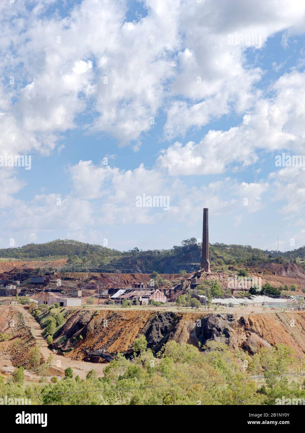 Die Mount Morgan Mine war eine Kupfer-, Gold- und Silbermine in Queensland, Australien. Der Bergbau begann 1882 am Mount Morgan und wurde bis 1981 fortgesetzt Stockfoto