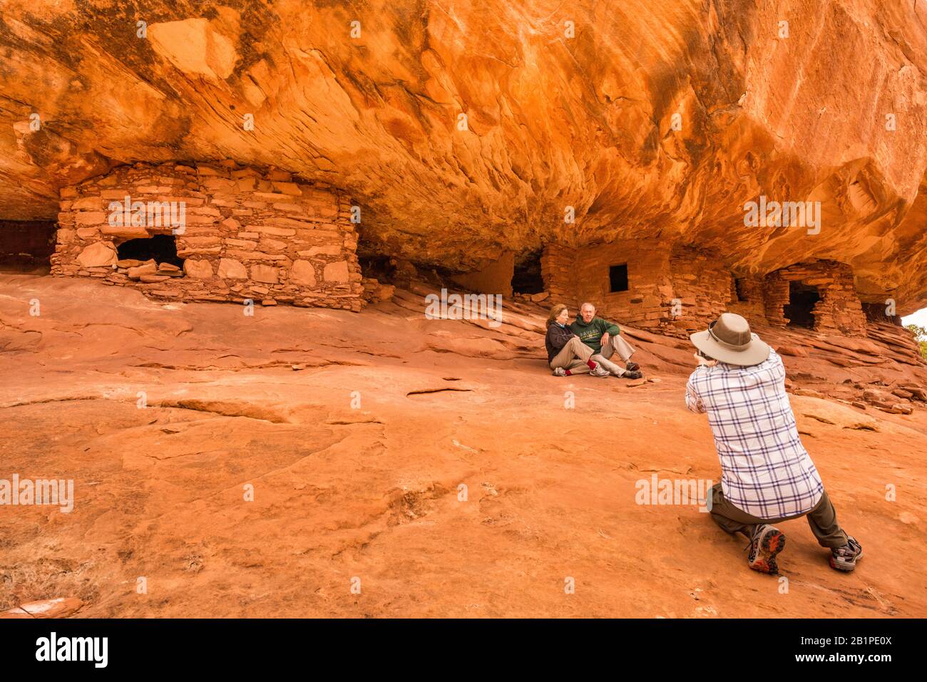 House on Fire, Puebloan Cliff Wohnung in Mule Canyon auf Cedar Mesa, Shash Jaa Einheit, Bears Ears National Monument, Utah, USA Stockfoto