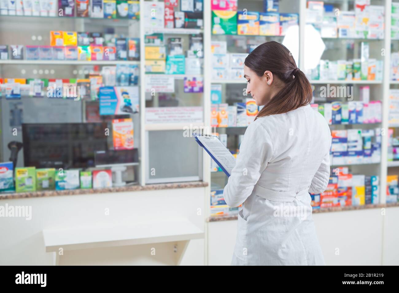 Verkauf von Medikamenten in einem Apothekeneinzelhandelsnetz Stockfoto