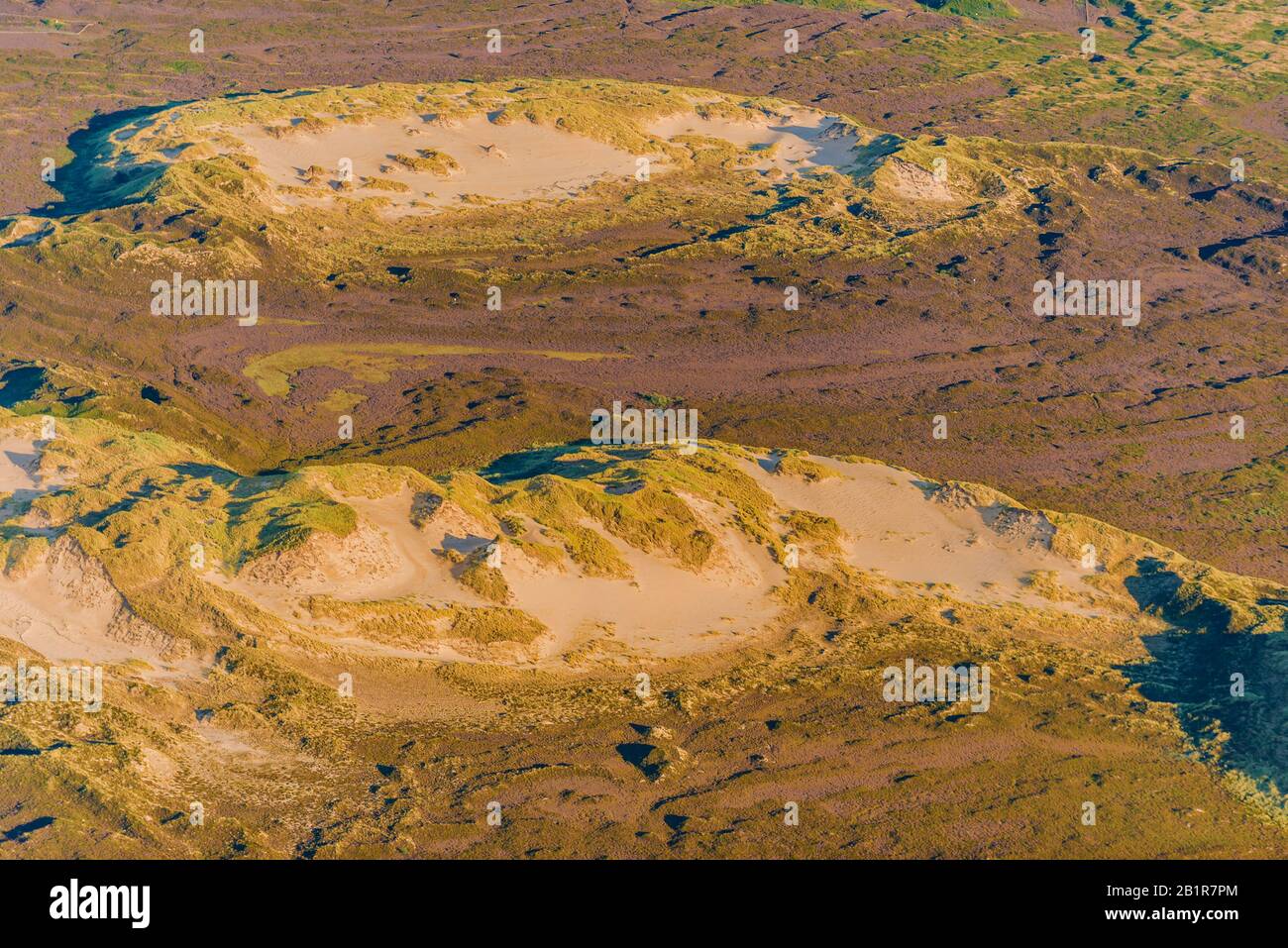 Luftbild der Dünenlandschaft der Nordseeküste, Deutschland, Schleswig-Holstein, Nordfriesland Stockfoto