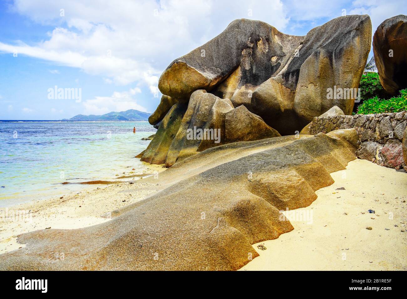 Beeindruckende Granite Rock Formationen auf der Insel La Digue, den Seychellen. Stockfoto